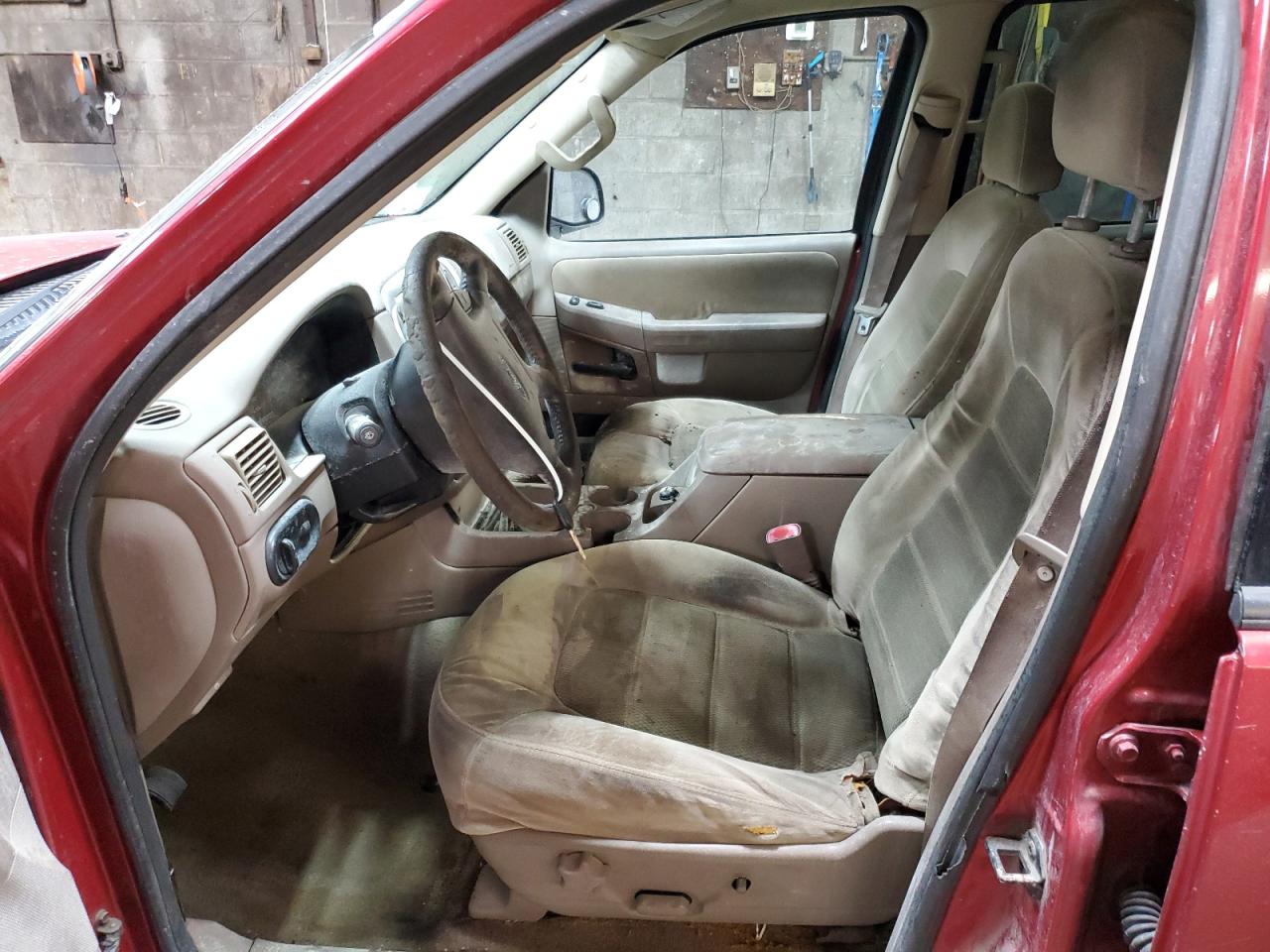 2005 Ford Explorer - Image 7
