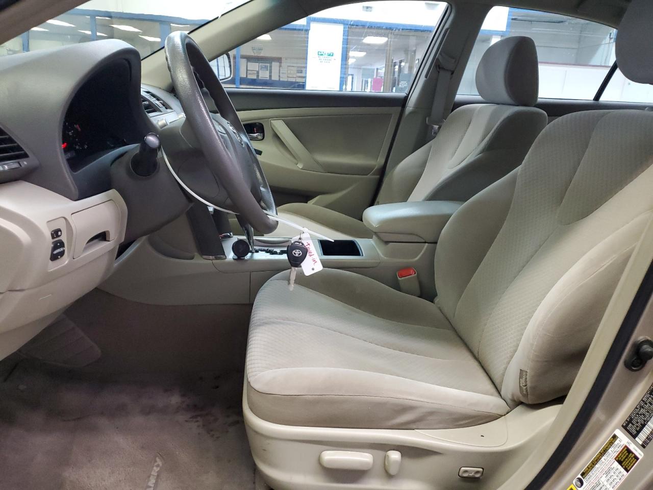 2009 Toyota Camry - Image 7