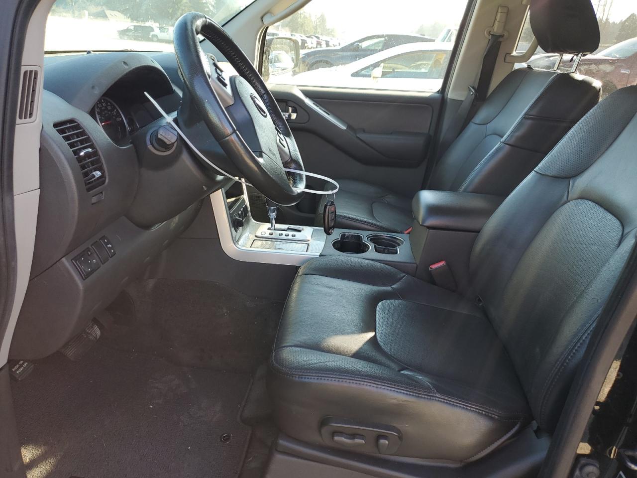 2012 Nissan Pathfinder - Image 7