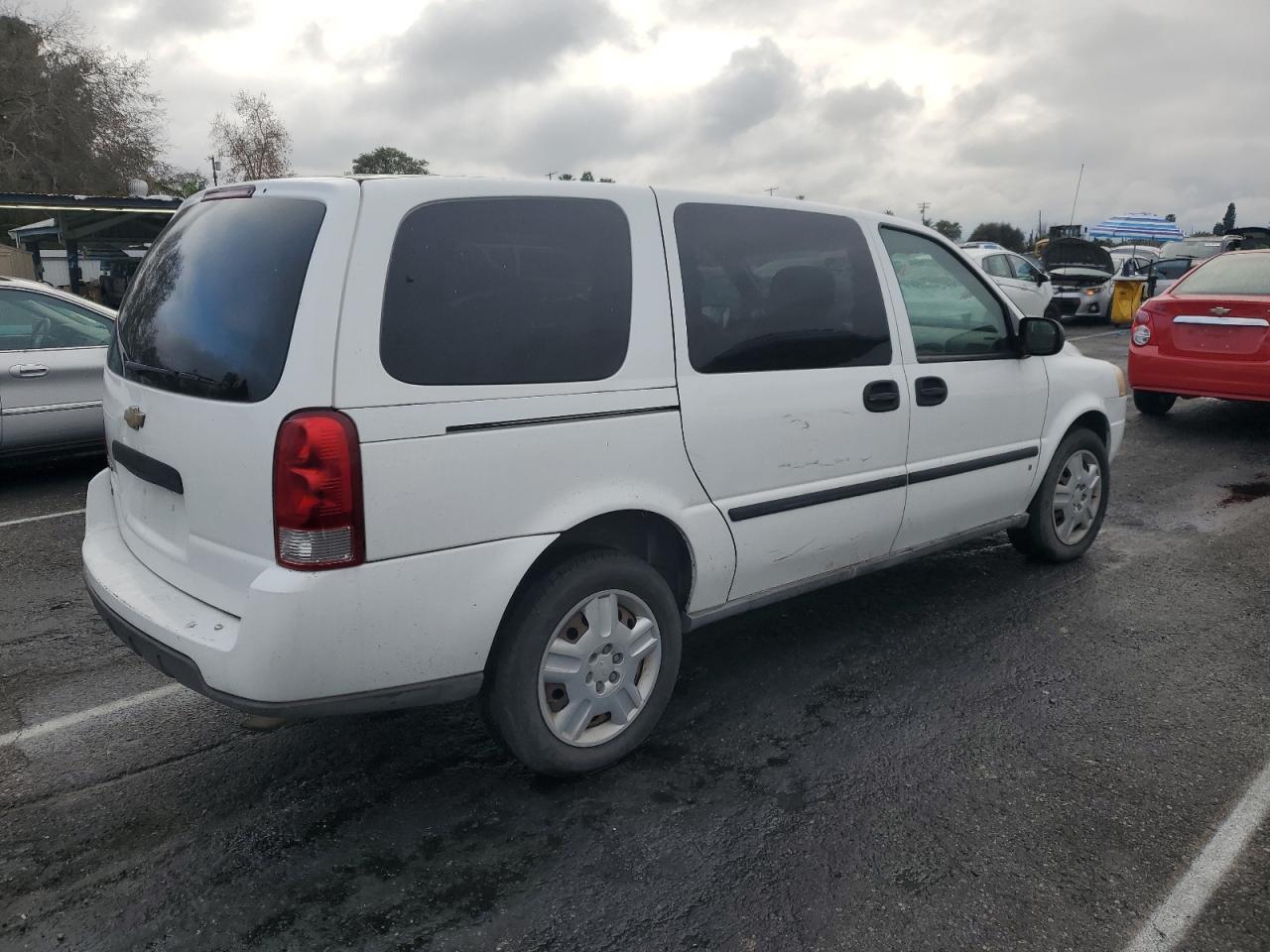 2007 Chevrolet Uplander - Image 3