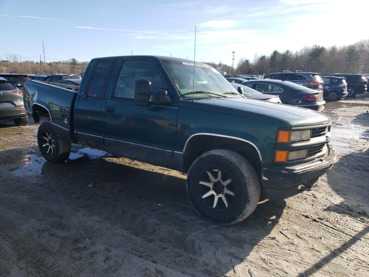 1998 Chevrolet GMT-400 - Image 4