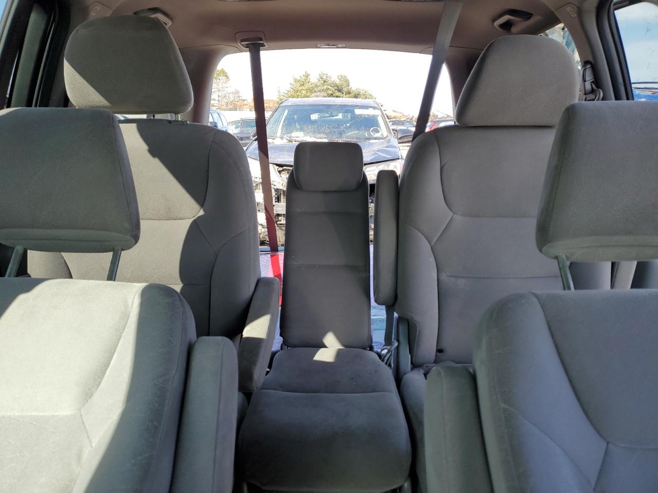 2010 Honda Odyssey - Image 10