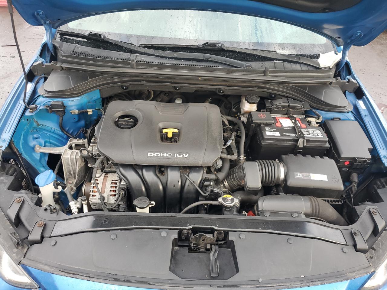 2017 Hyundai Elantra - Image 11