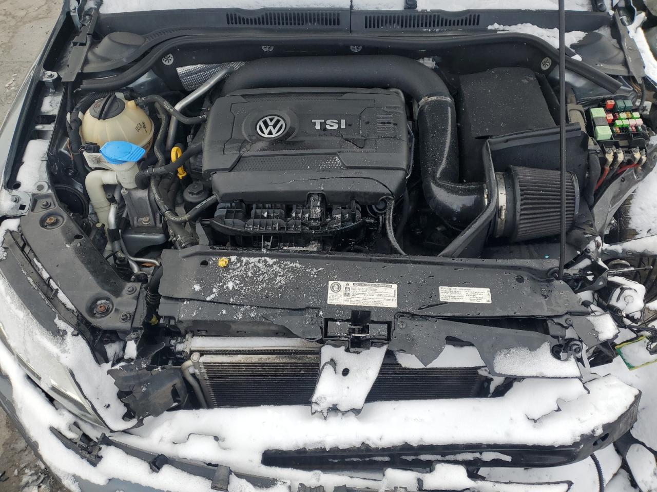 2017 Volkswagen Jetta - Image 12