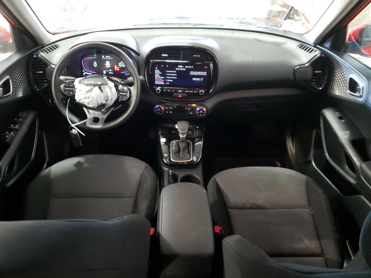 2023 Kia Soul - Image 8