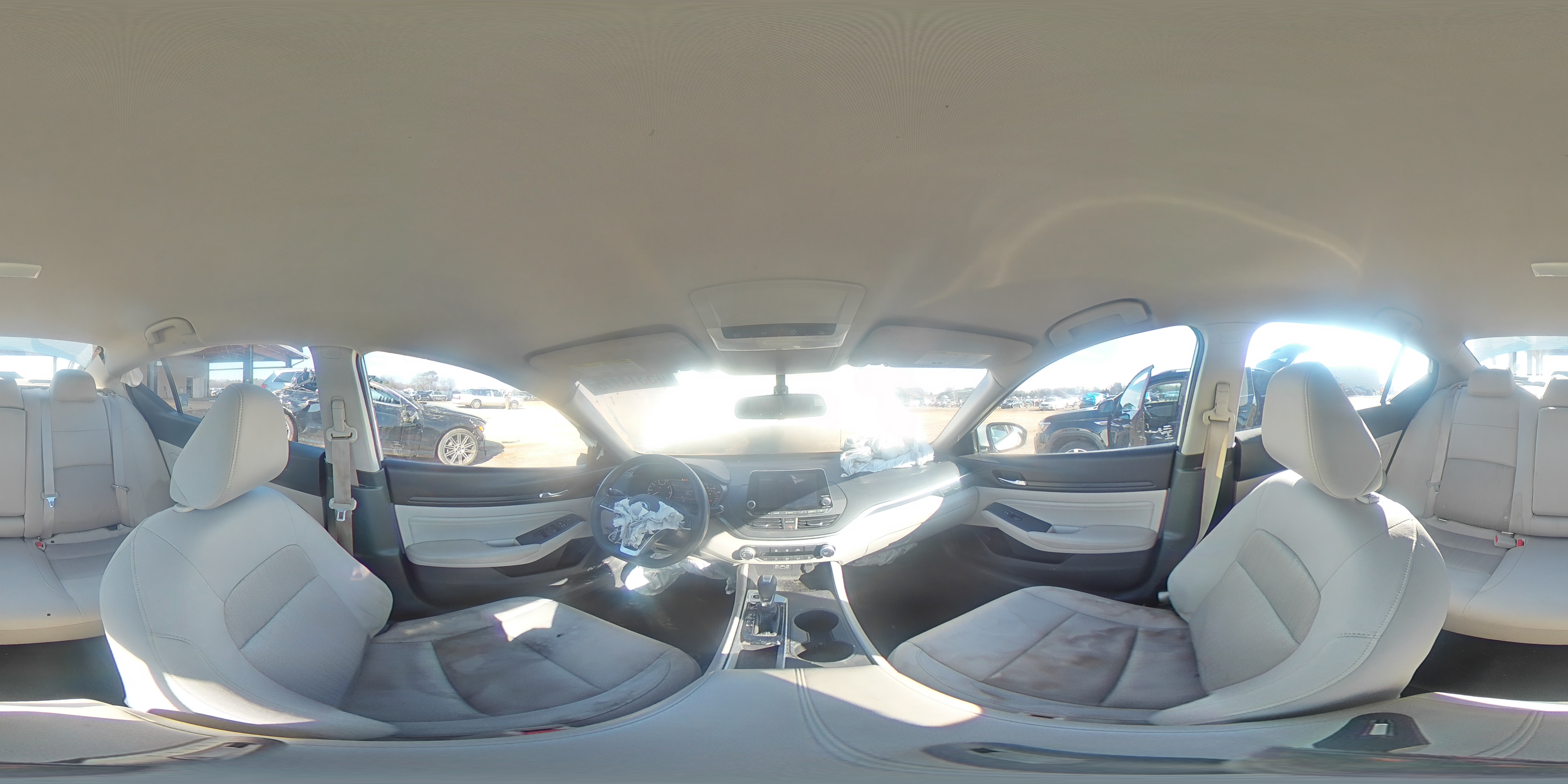 2019 Nissan Altima - Image 13