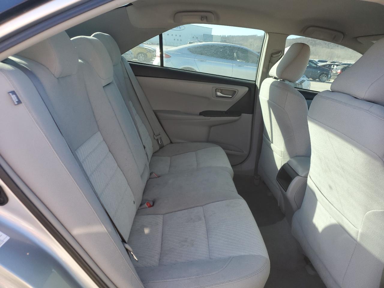 2015 Toyota Camry - Image 10
