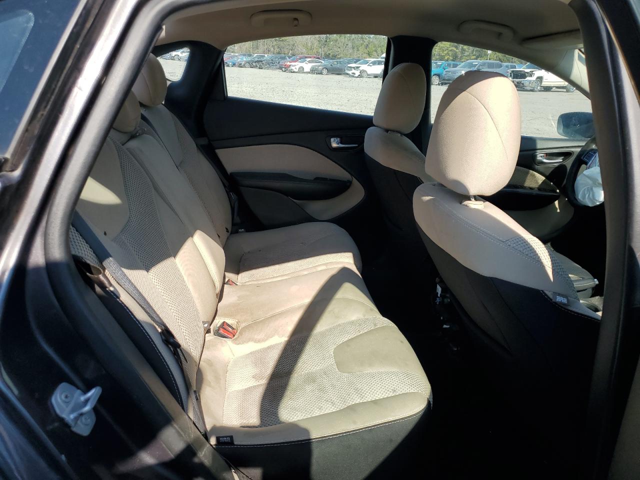 2015 Dodge Dart - Image 10