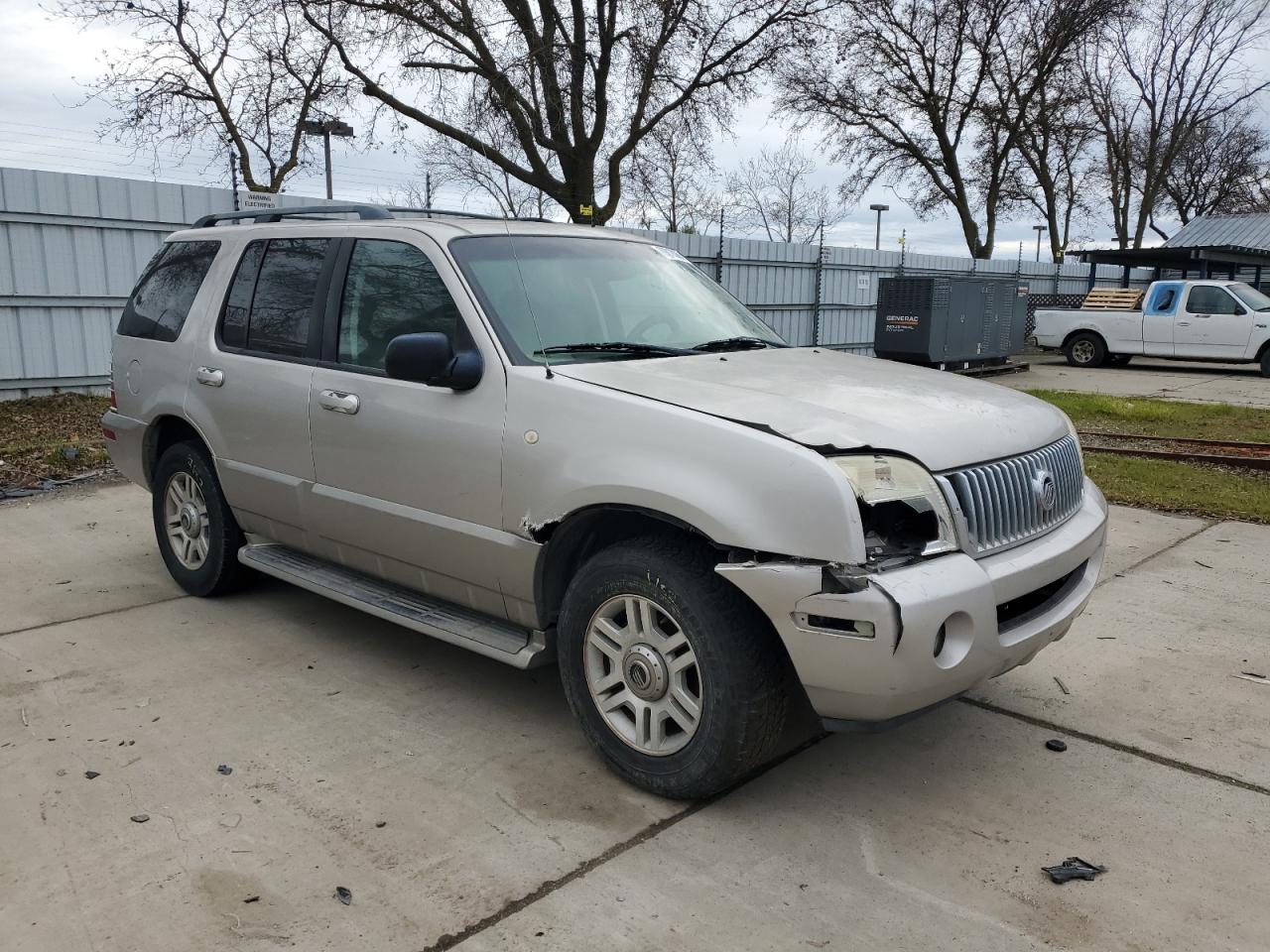 2003 Mercury Mountaineer - Image 4