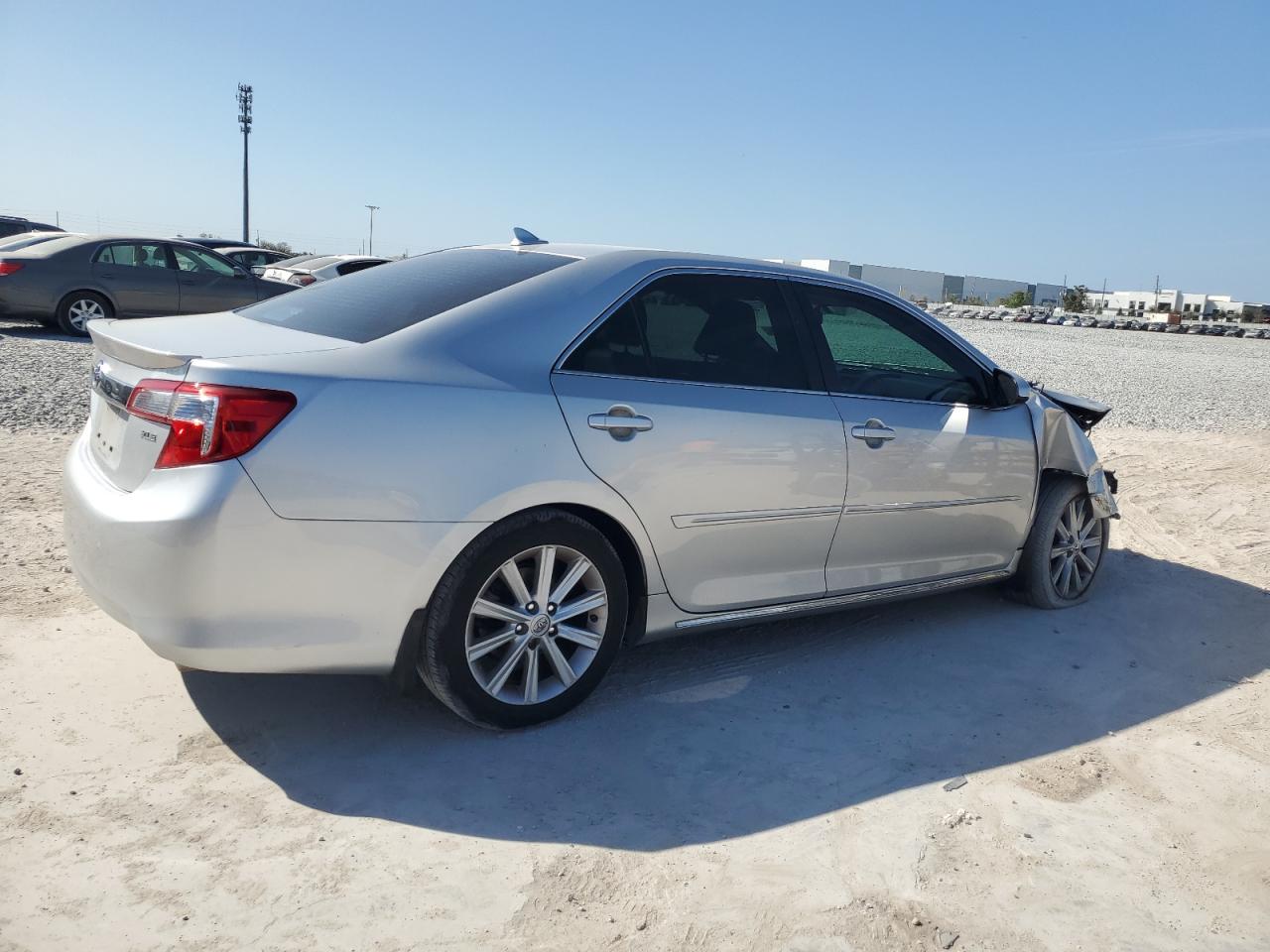 2014 Toyota Camry - Image 3
