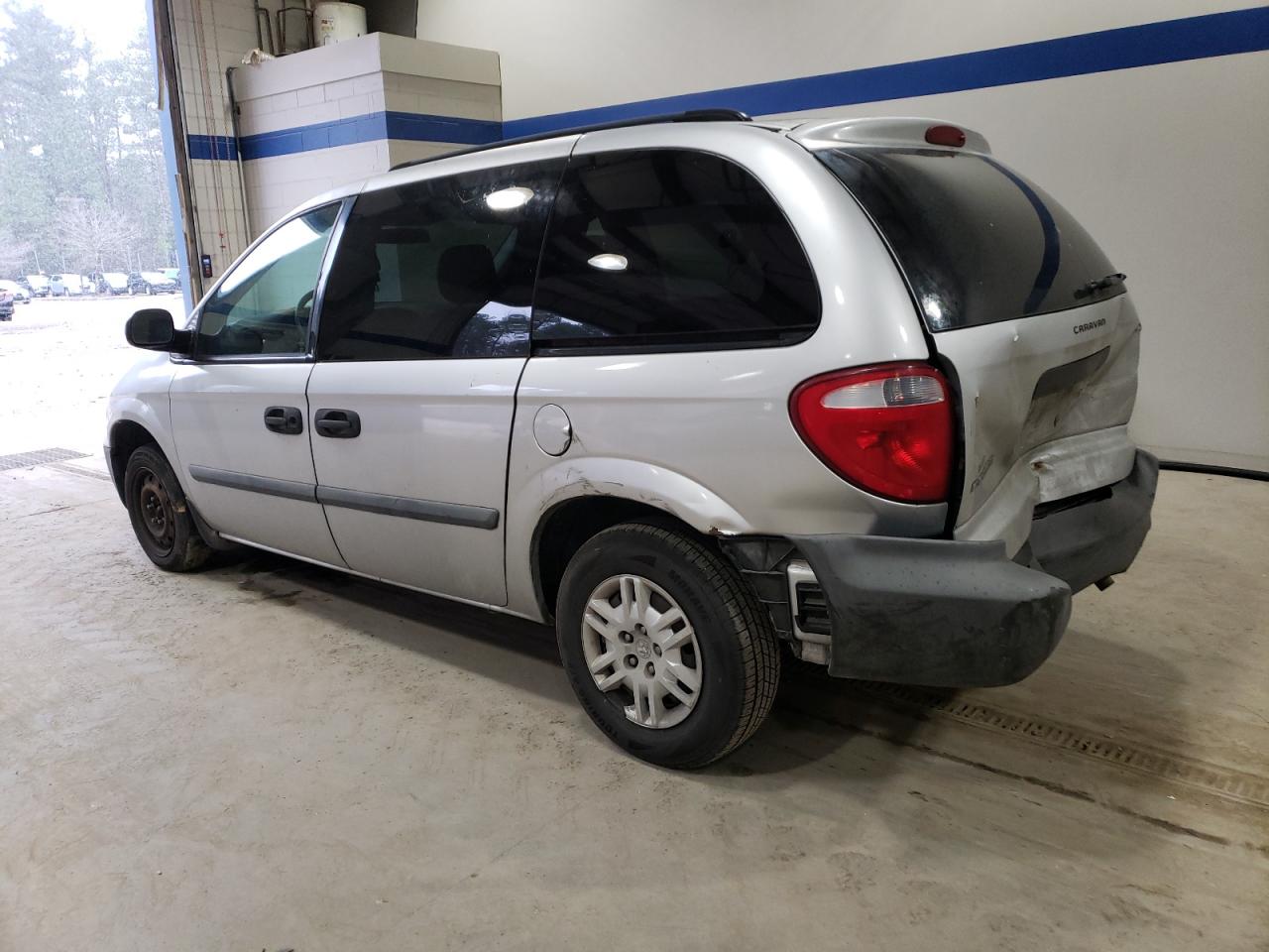 2006 Dodge Caravan - Image 2