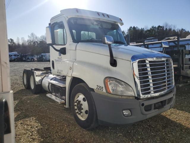 2015 Freightliner Cascadia 125 