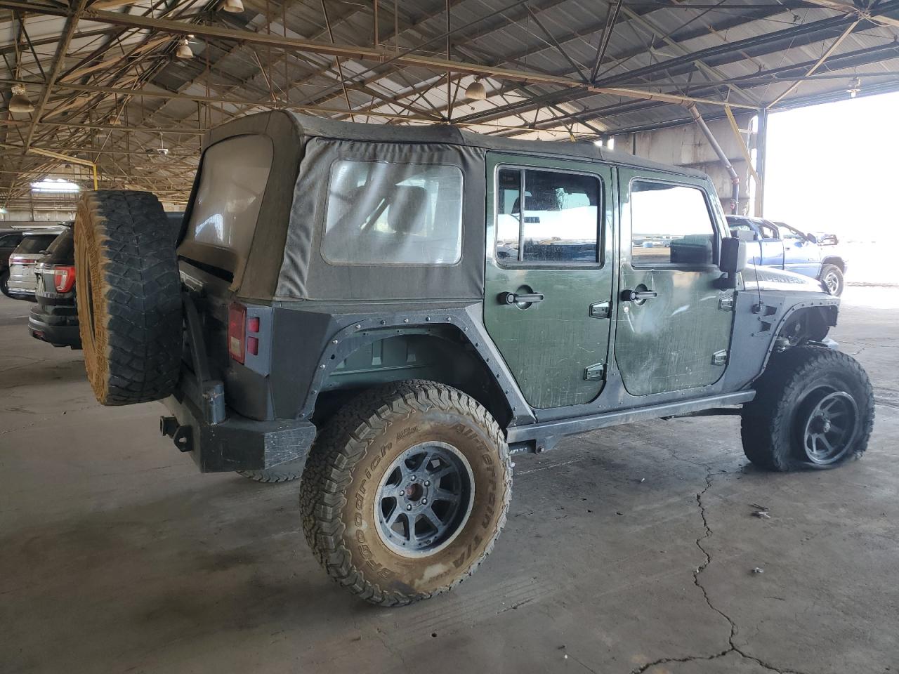 2009 Jeep Wrangler - Image 3