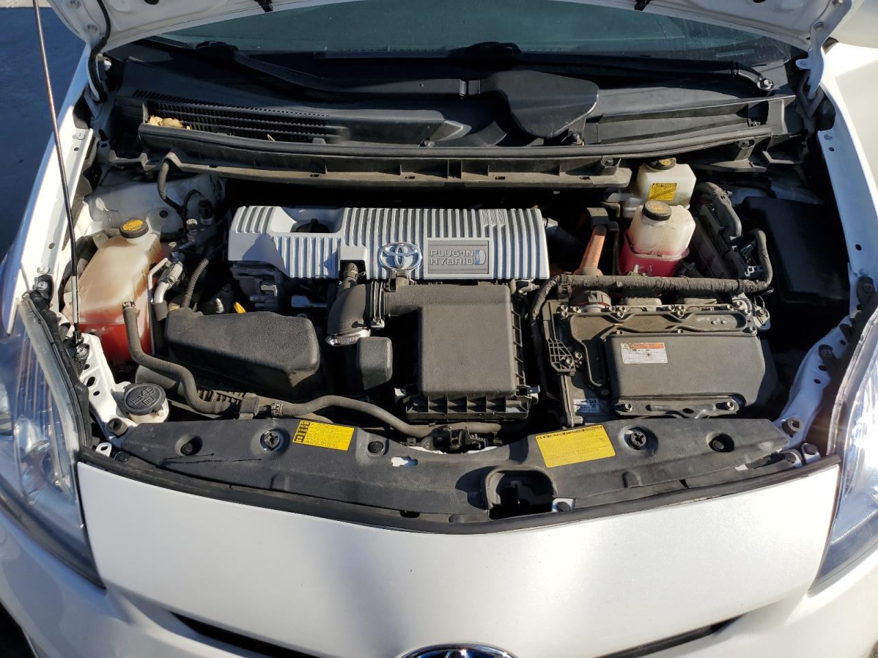2013 Toyota Prius - Image 11