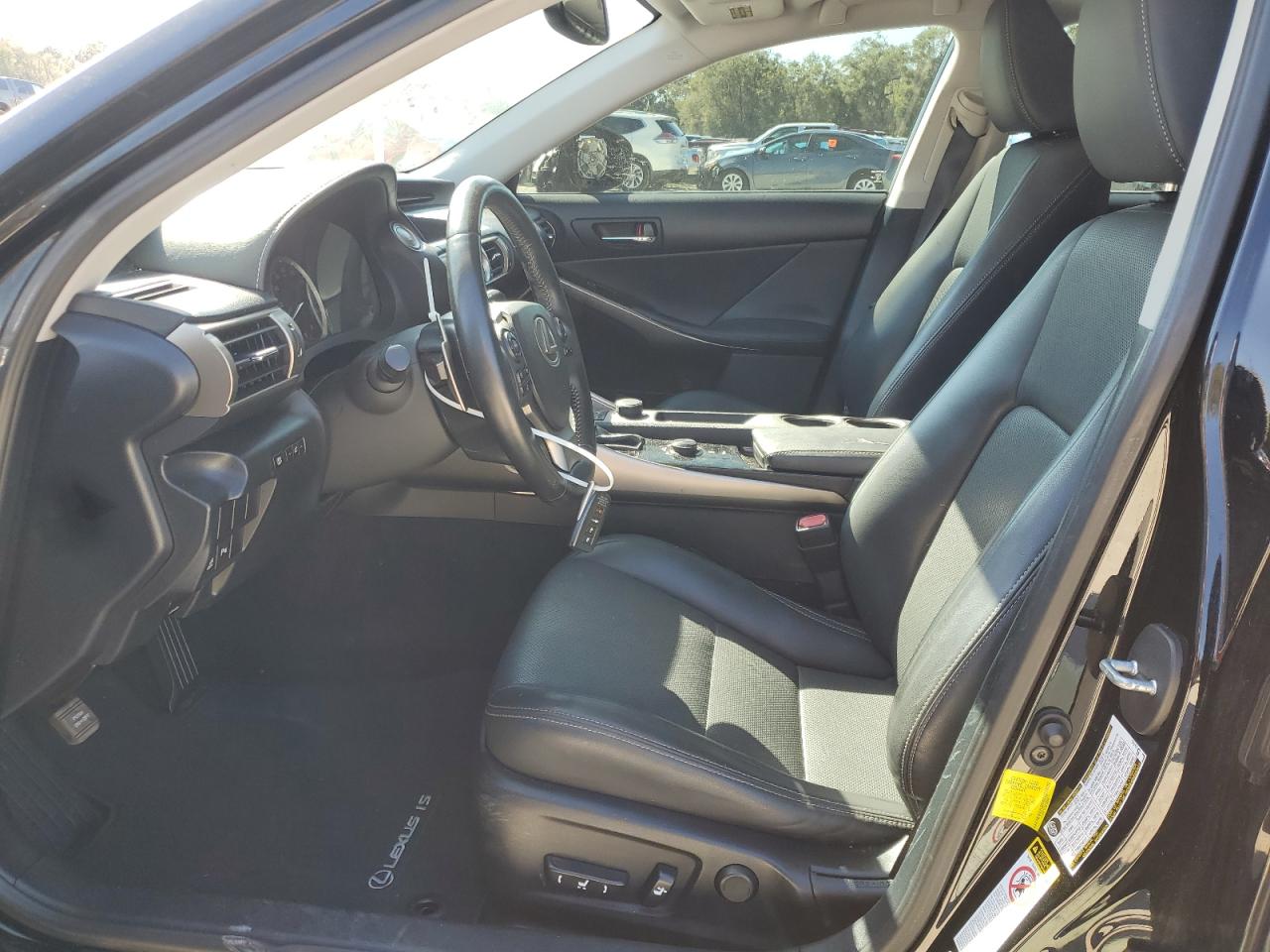 2014 Lexus IS - Image 7