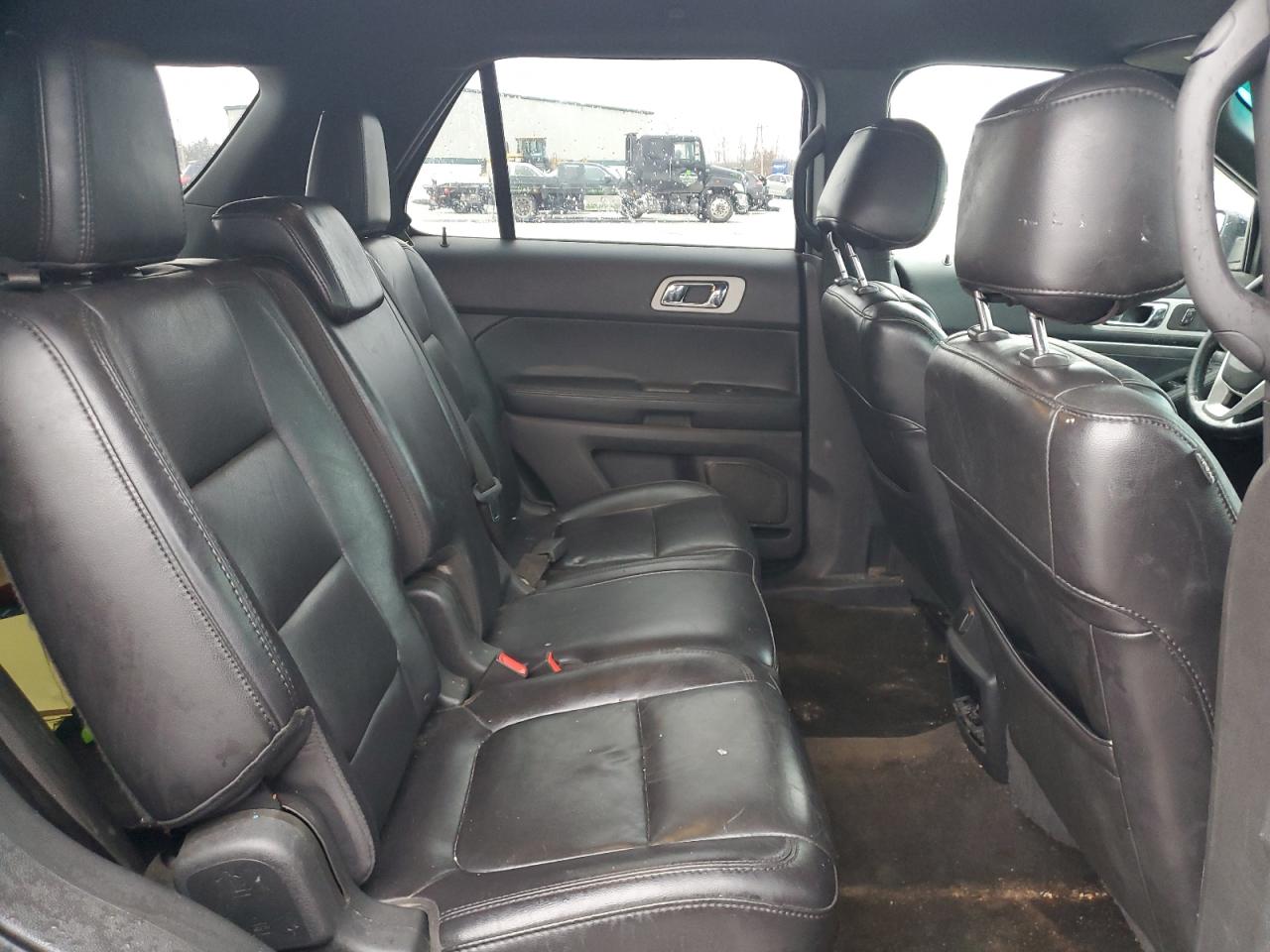 2013 Ford Explorer - Image 11
