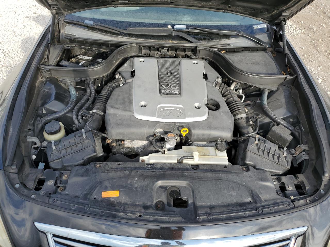 2012 Infiniti G - Image 12