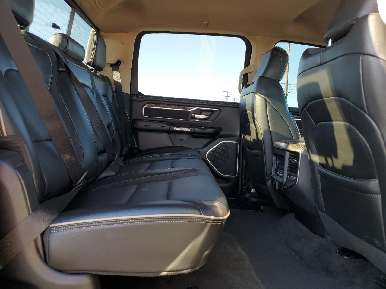 2020 RAM 1500 - Image 10
