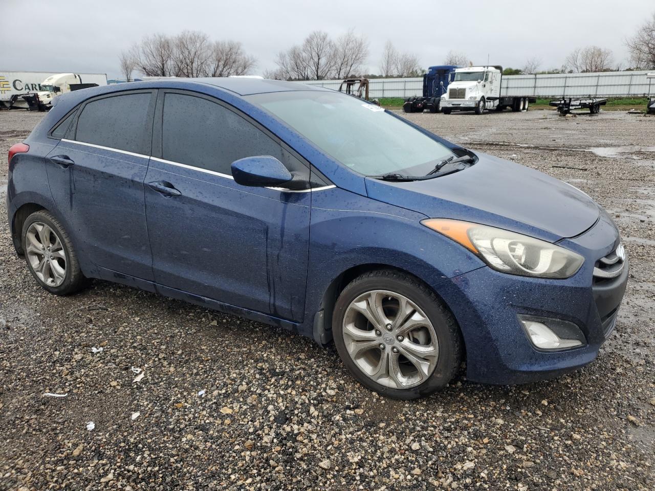 2013 Hyundai Elantra - Image 4