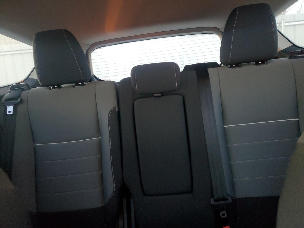 2015 Ford Escape - Image 10