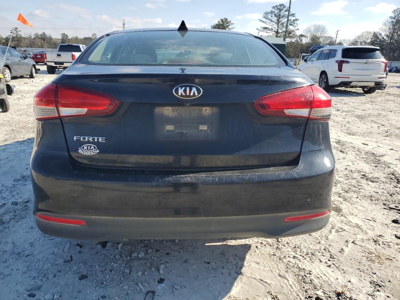 2018 Kia Forte - Image 6