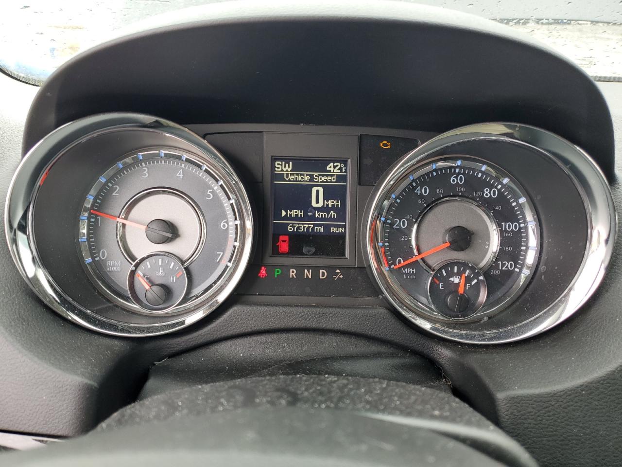 2015 Chrysler Town & Country - Image 9