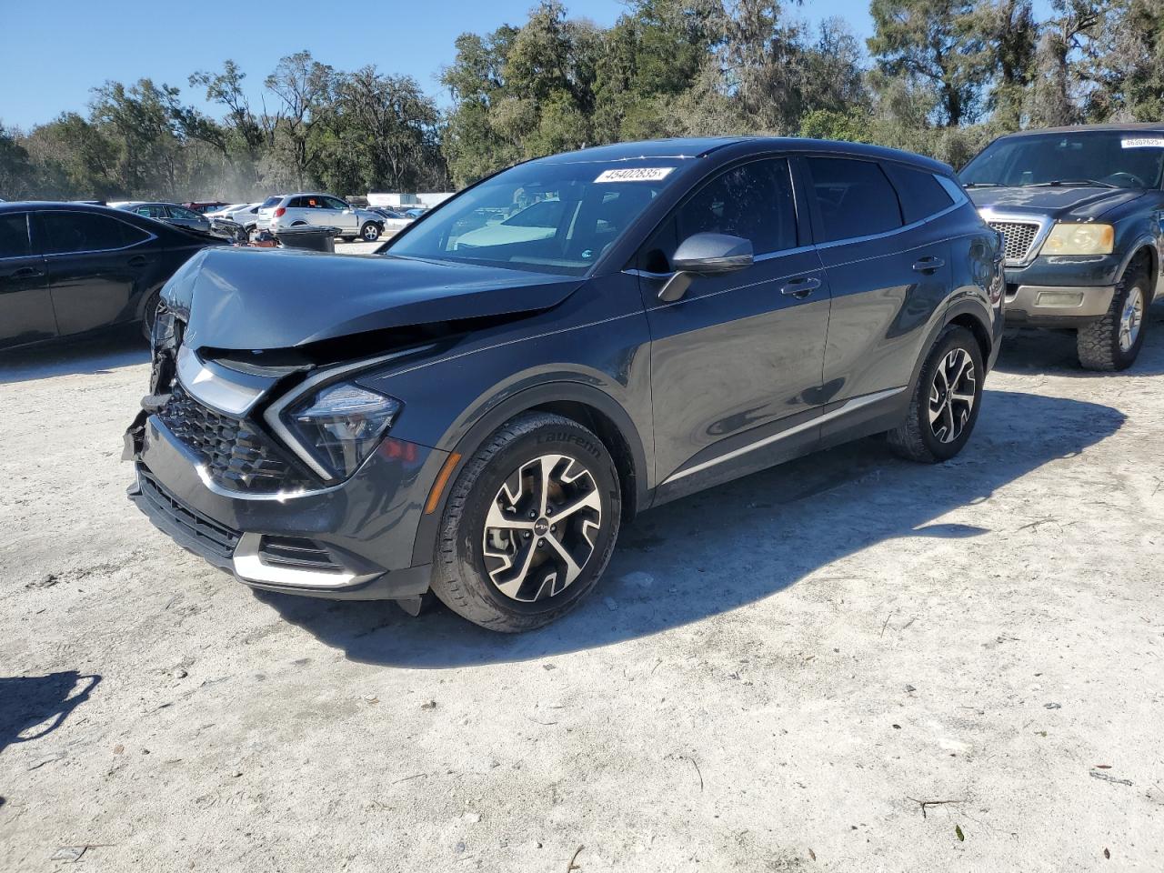 2023 Kia Sportage - Image 1