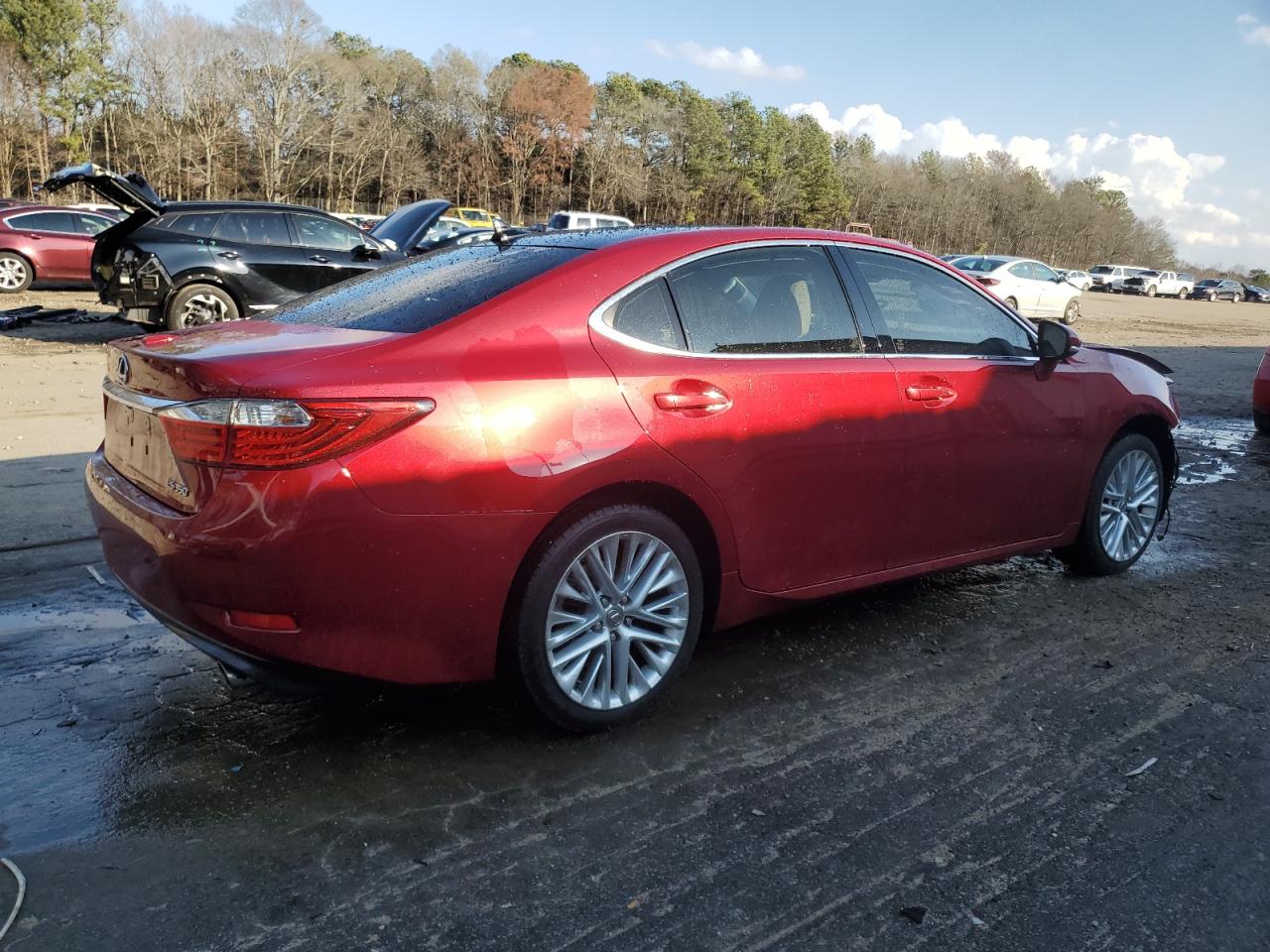 2015 Lexus ES - Image 3