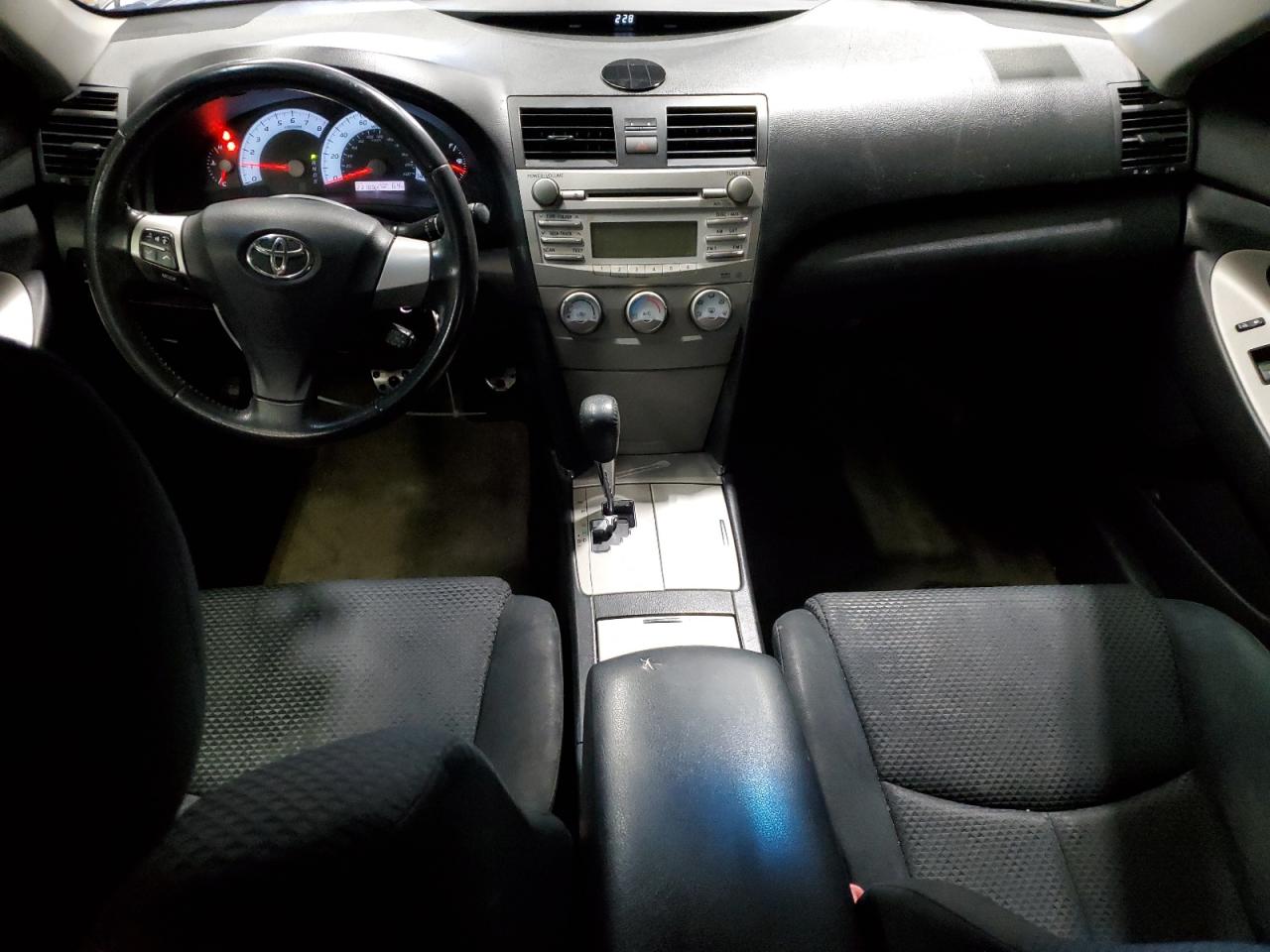 2010 Toyota Camry - Image 8