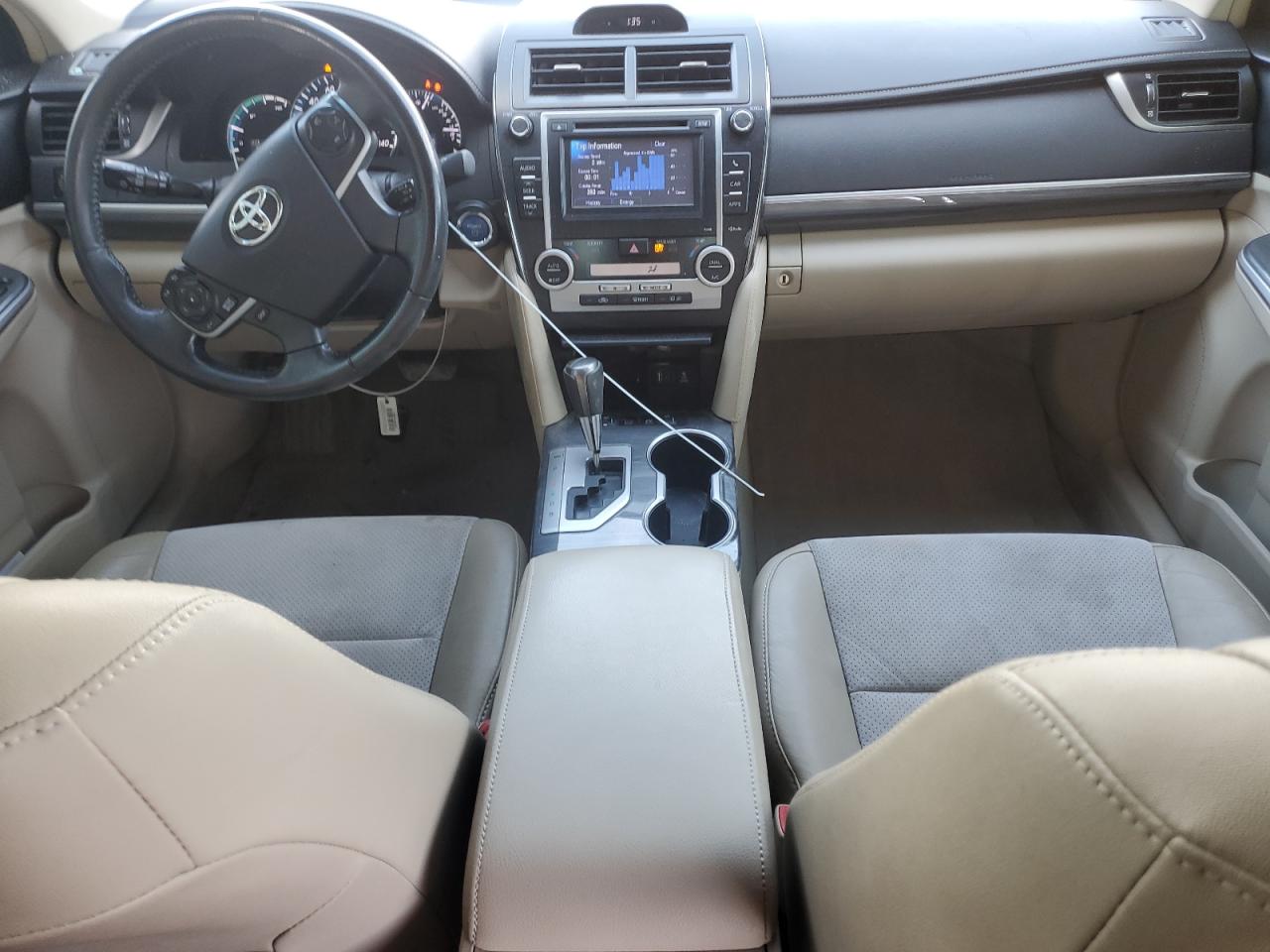 2013 Toyota Camry - Image 8