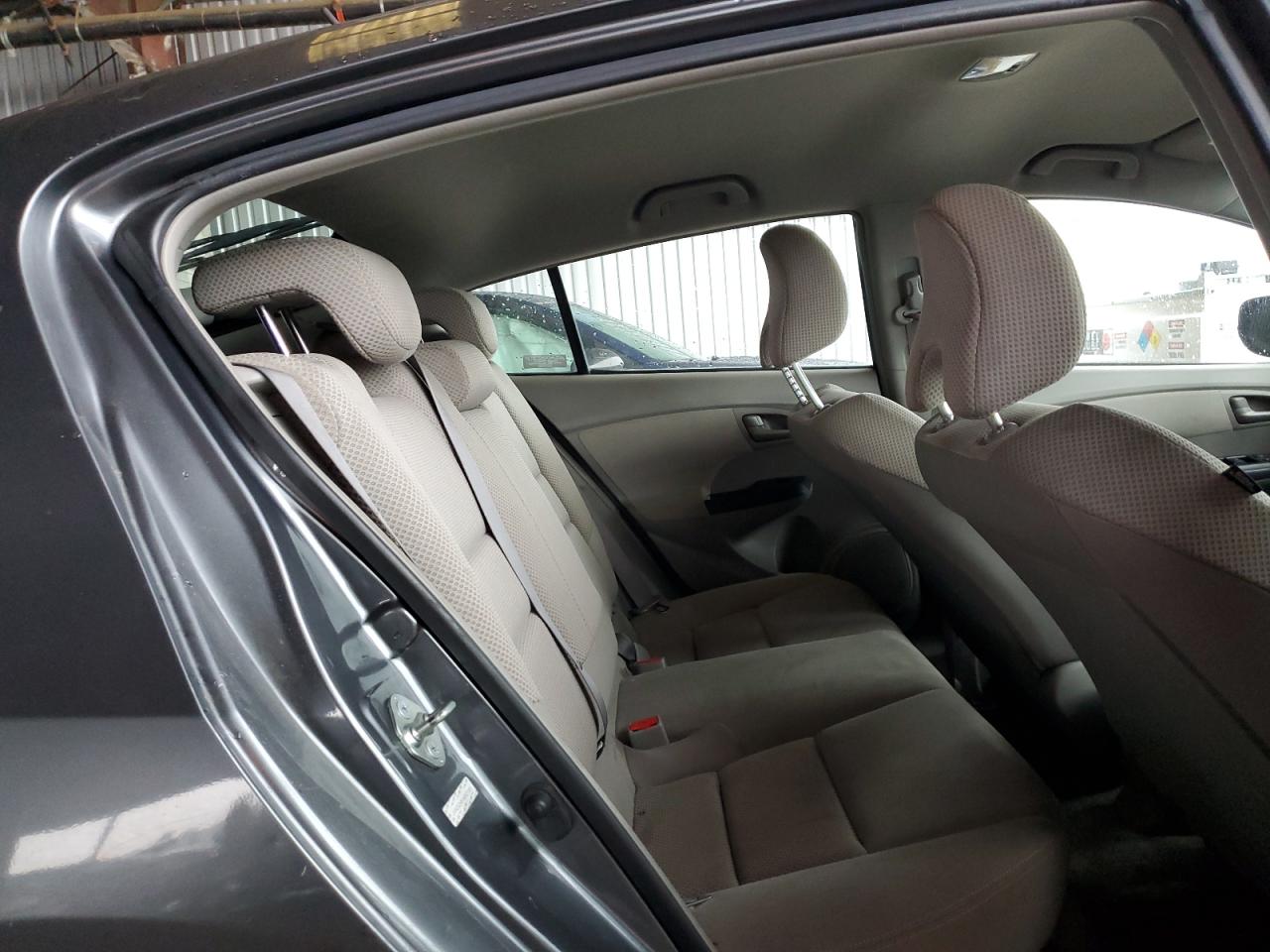 2010 Honda Insight - Image 10