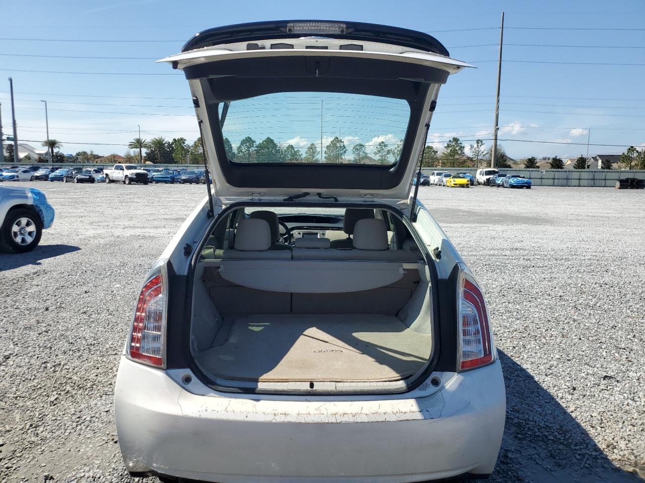2014 Toyota Prius - Image 6