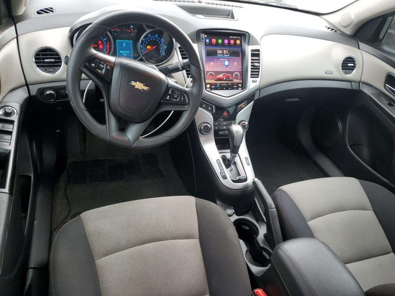 2013 Chevrolet Cruze - Image 8
