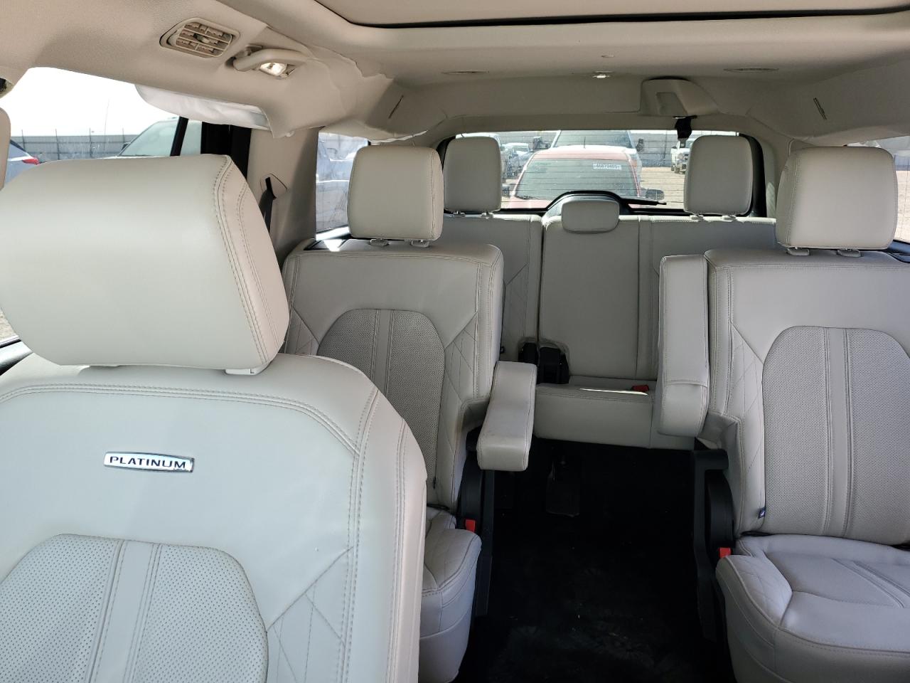 2020 Ford Expedition - Image 10