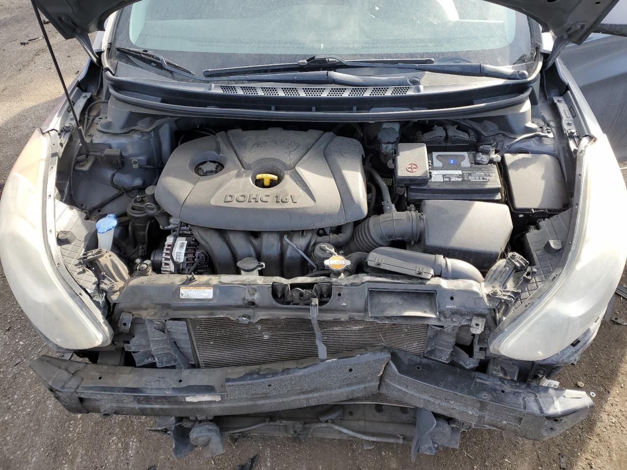 2013 Hyundai Elantra - Image 11