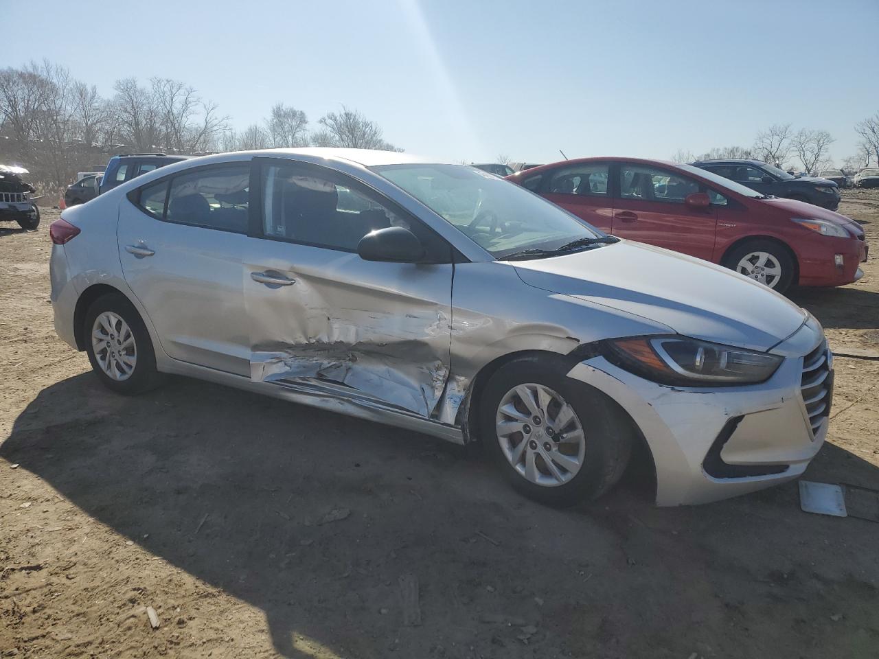 2018 Hyundai Elantra - Image 4