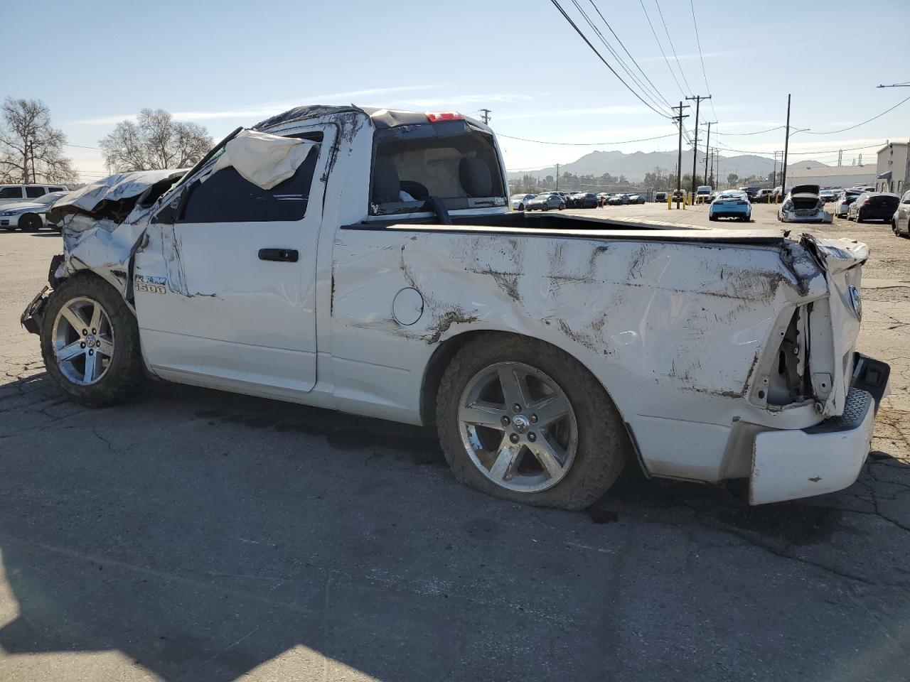 2016 RAM 1500 - Image 2