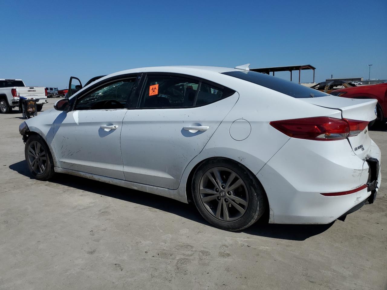 2018 Hyundai Elantra - Image 2