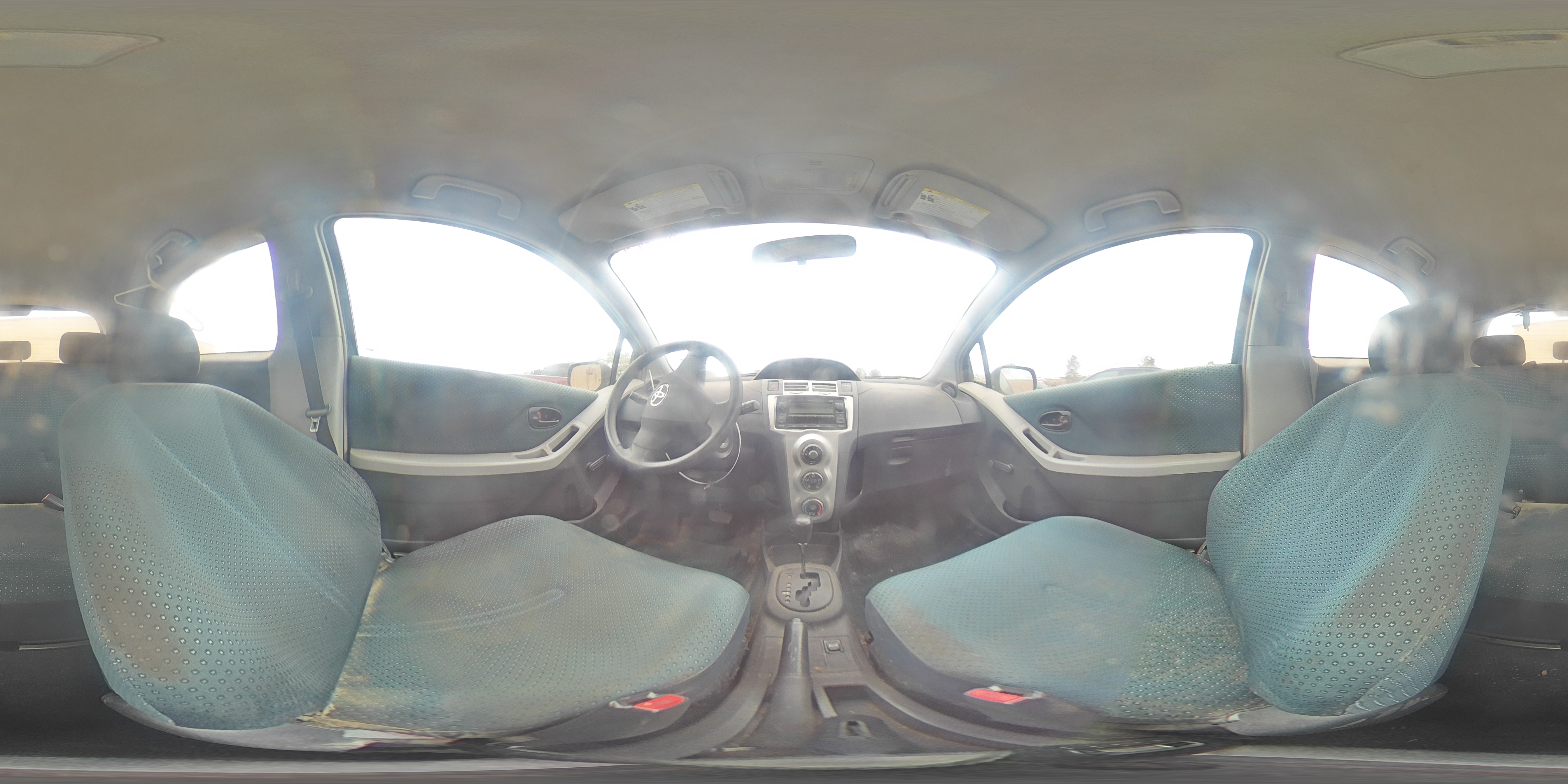 2007 Toyota Yaris - Image 13