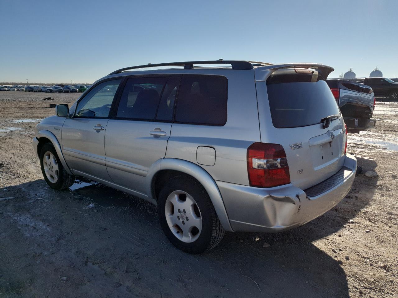 2004 Toyota Highlander - Image 2