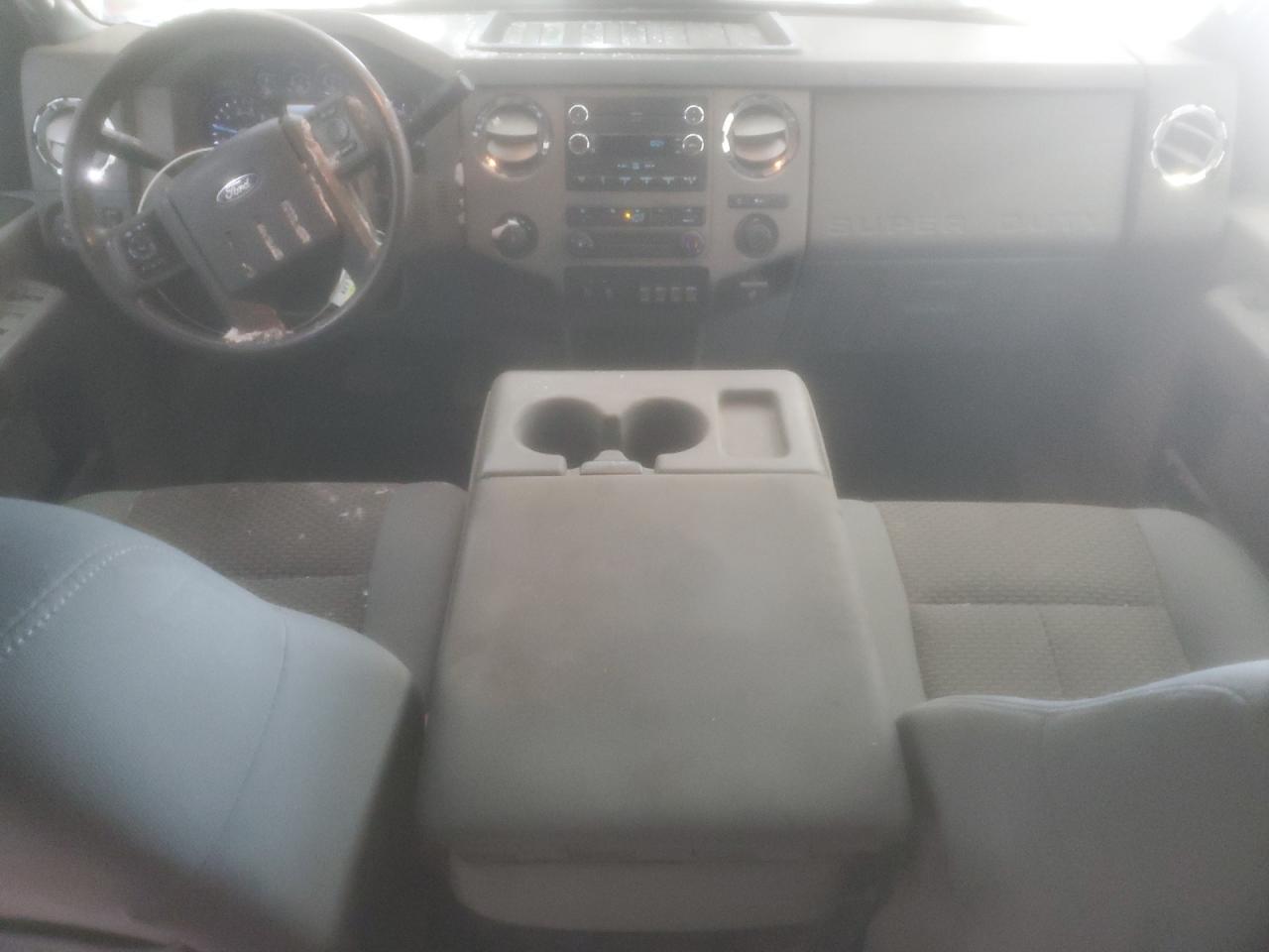 2012 Ford F250 - Image 8