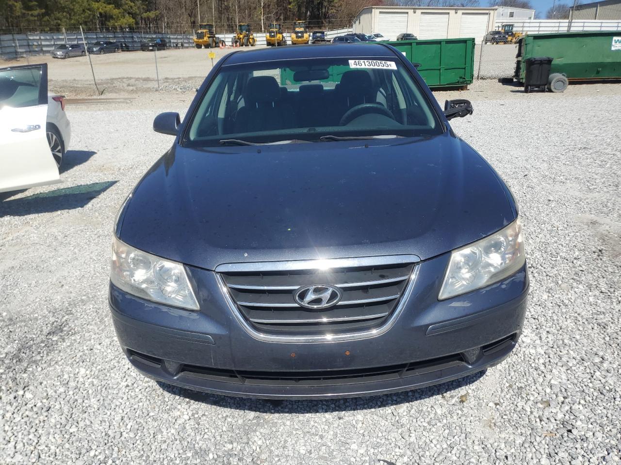 2009 Hyundai Sonata - Image 5