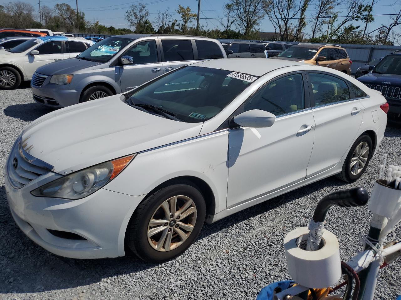 2011 Hyundai Sonata - Image 1
