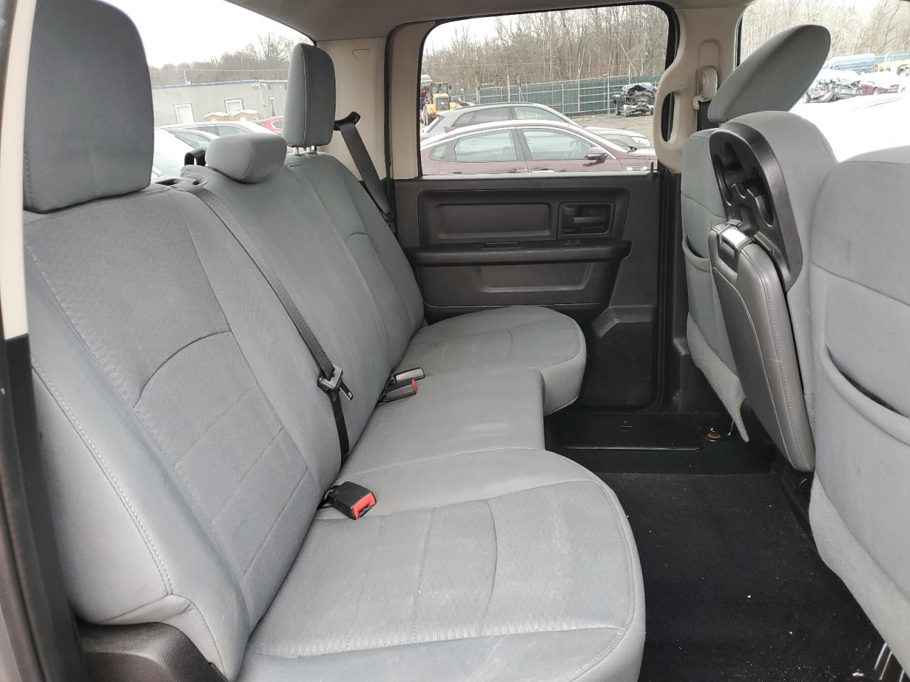 2013 RAM 1500 - Image 10