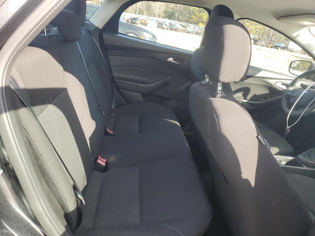 2016 Ford Focus - Image 10