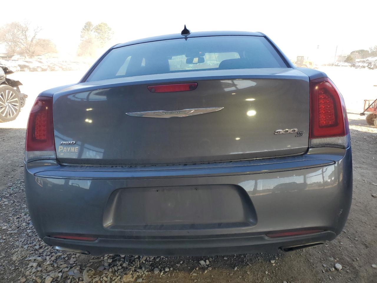 2015 Chrysler 300 - Image 6