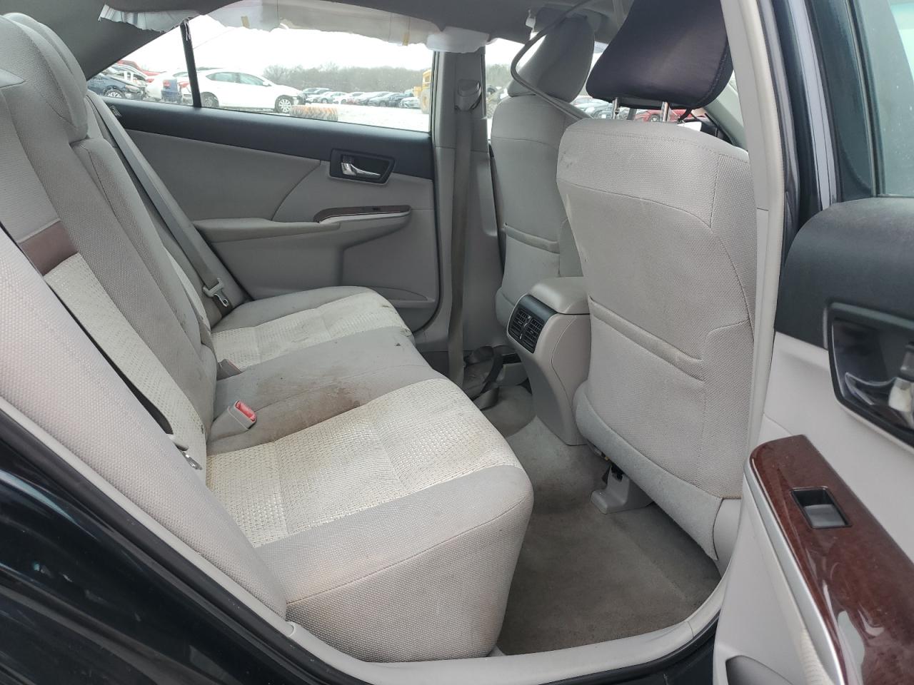 2012 Toyota Camry - Image 11