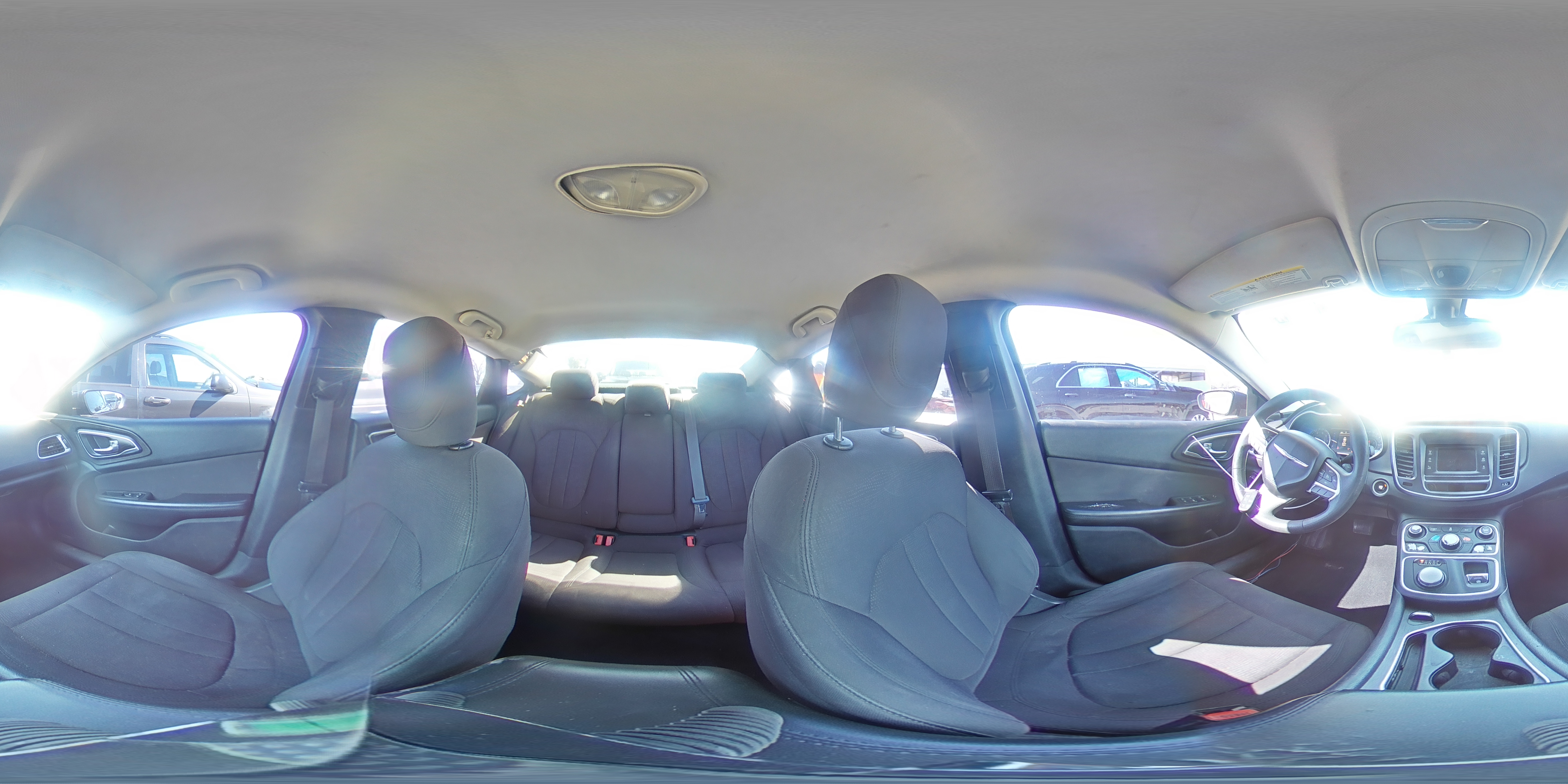 2015 Chrysler 200 - Image 13