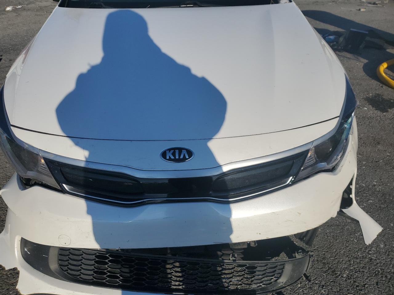 2017 Kia Optima - Image 12