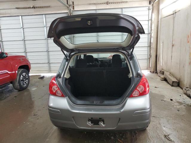  NISSAN VERSA 2012 Srebrny